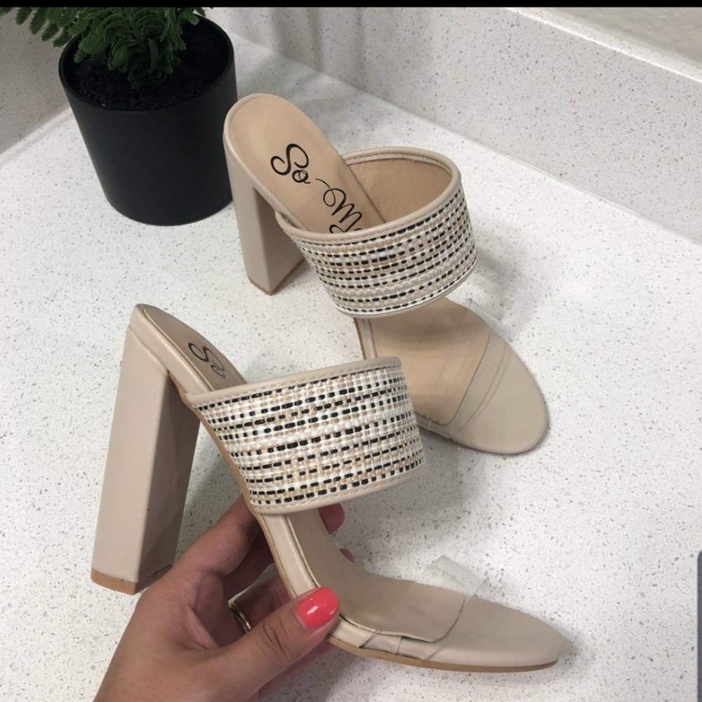 Sandal/Heels - Picture 2 of 2